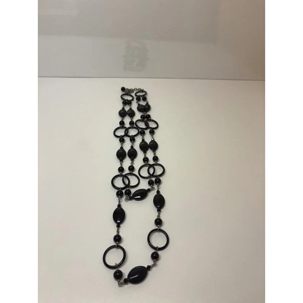 Black Beaded Long Strand Necklace Silver Tone Geometric Circle Links